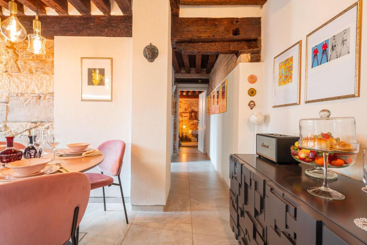 Casa Manina Sul Ponte - Your Private Canal View Венеция Экстерьер фото